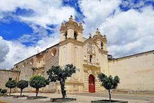 Ayacucho: Koloniala tempel | Altartavlor och arkitektur | Koloniala tempel | Altartavlor och arkitektur