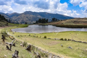 Ayacucho: Udflugt til Vilcashuamán og Pumacocha