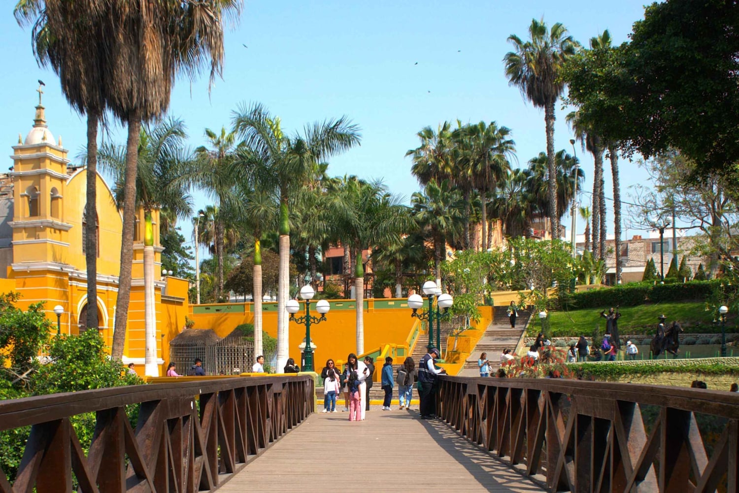 Tour gastronomico a piedi di Barranco con bevanda calda alla quinoa