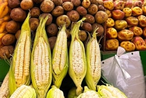 Tour gastronomico a piedi di Barranco con bevanda calda alla quinoa