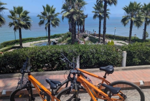 Passeio de bicicleta Miraflores Barranco Huaca Pucllana