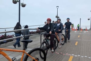 Bike tour Miraflores Barranco Huaca Pucllana