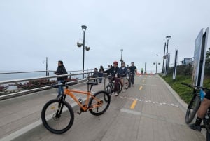 Bike tour Miraflores Barranco Huaca Pucllana