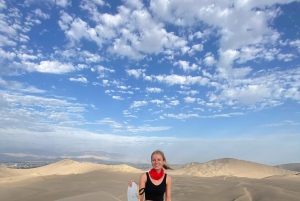 Buggy-tur i Huacachina-ørkenen, solnedgang og sandboarding
