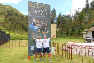 Bungee jumping over peruvianske kløfter