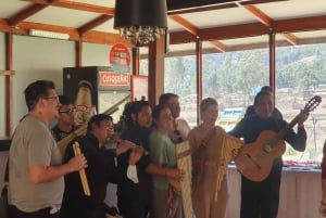 Ônibus Puno Cusco com almoço buffet