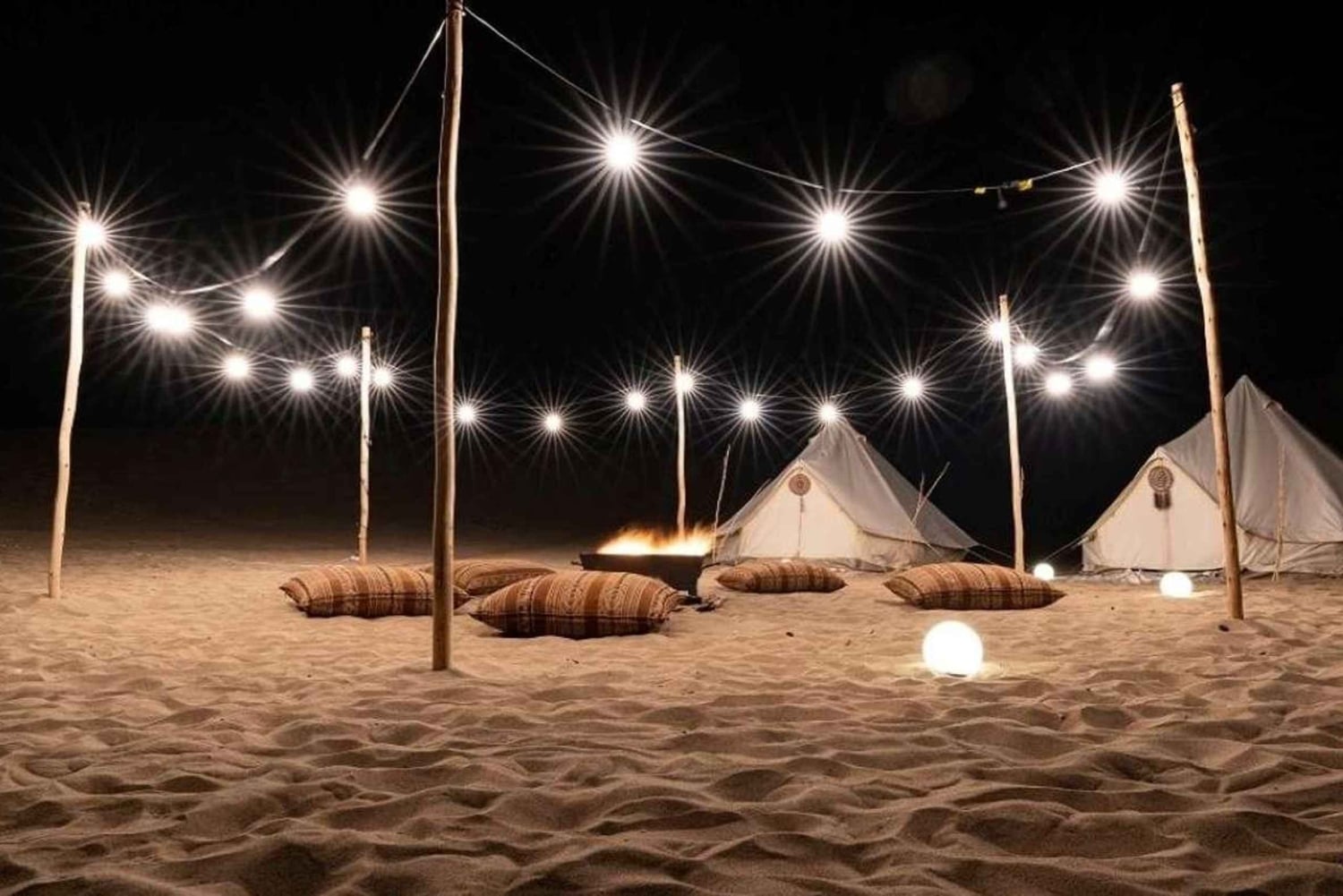 Telttailu autiomaassa Icassa