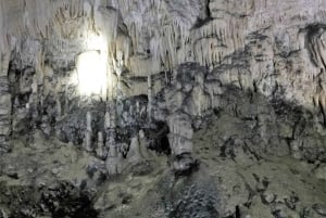 Chachapoyas: Excursión de un día a los Sarcófagos de Carajía y Cuevas de Quiocta
