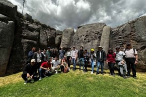 Cusco: Halvdagsutflykt med Sacsayhuaman och Q'enco