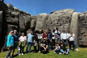 Cusco: Halvdagsutflykt med Sacsayhuaman och Q'enco