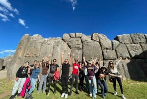 Cusco: Halvdagsutflykt med Sacsayhuaman och Q'enco