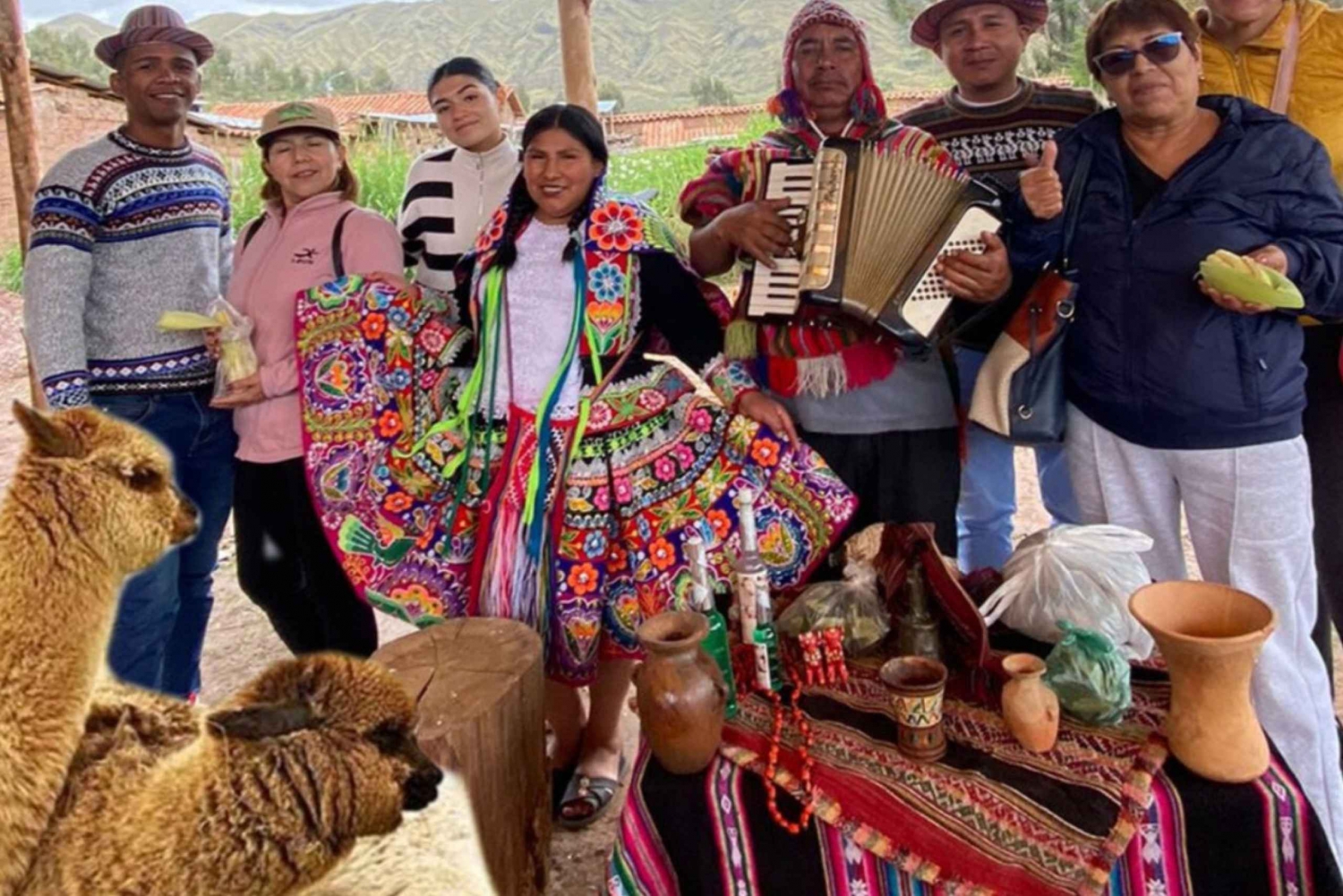Kaupunkikierros Cuscossa paikallisen tanssin kanssa puoli päivää