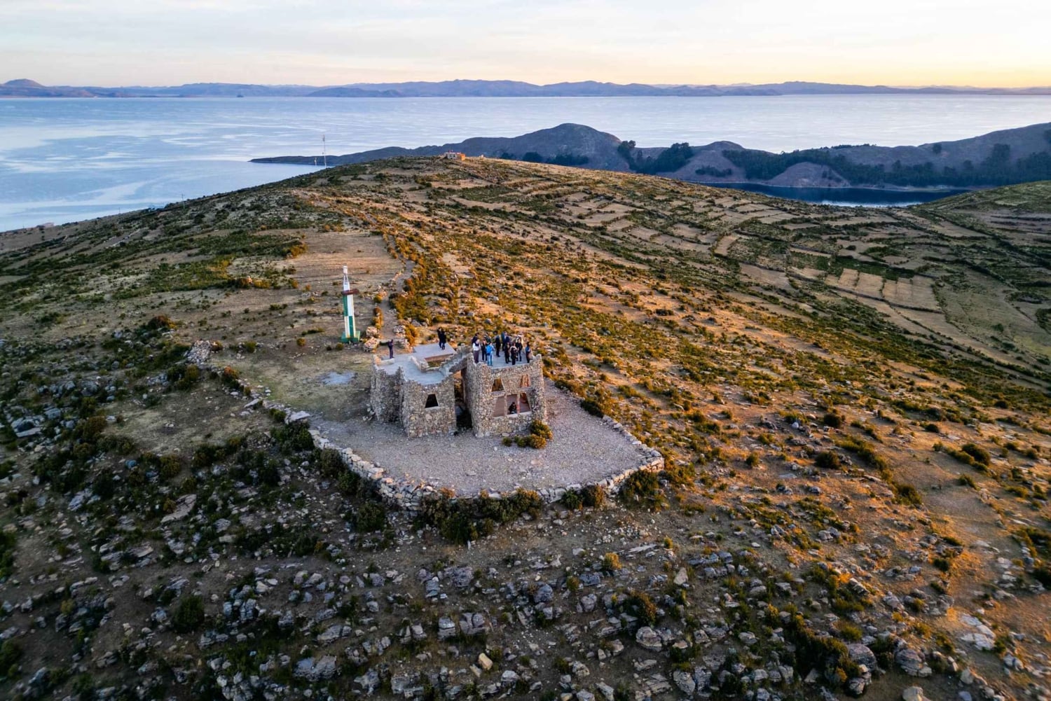 Copacabana: Sun and Moon Island Adventure with Trout Lunch