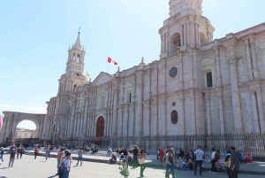 Cruz del Cóndor: een tweedaagse rondleiding vanuit Puno
