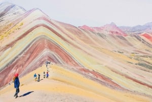 Cusco: 2-Day Rainbow Mountain & Humantay Lagoon Tour