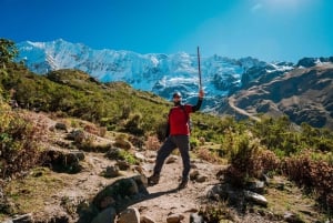 Cusco: 2-Day Rainbow Mountain & Humantay Lagoon Tour