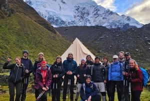 Cusco: 4-dages Salkantay Trek til Machu Picchu, panoramatog