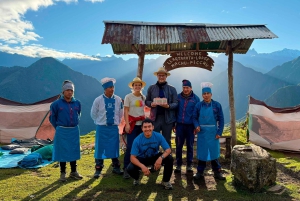 Cusco: 5-Day Salkantay Trek to Machu Picchu with Tickets
