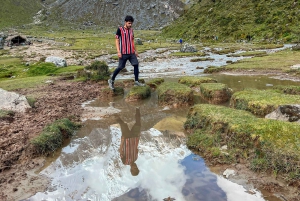 Cusco: 5-Day Salkantay Trek to Machu Picchu with Tickets