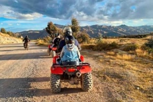 Cusco : Visite en quad de la Morada de los Dioses, de l'Aqueduc, de l'Area 21 et du lac Piuray
