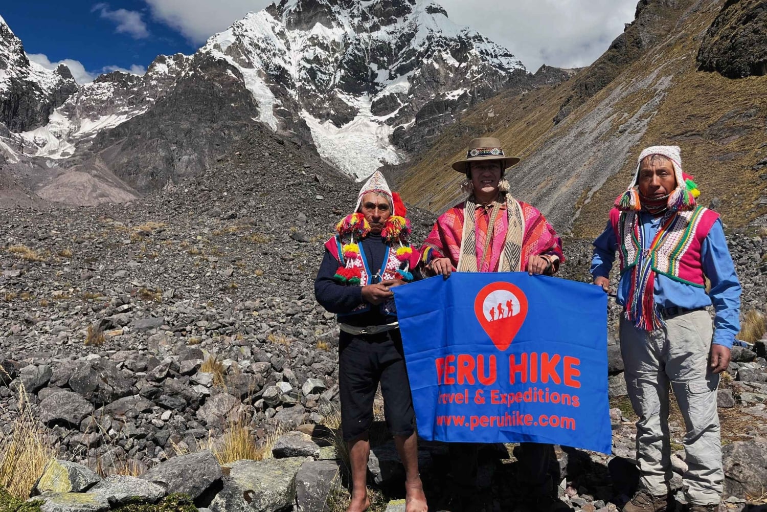 Cusco: Heldagsfottur til de syv innsjøene i Ausangate – måltider og billetter