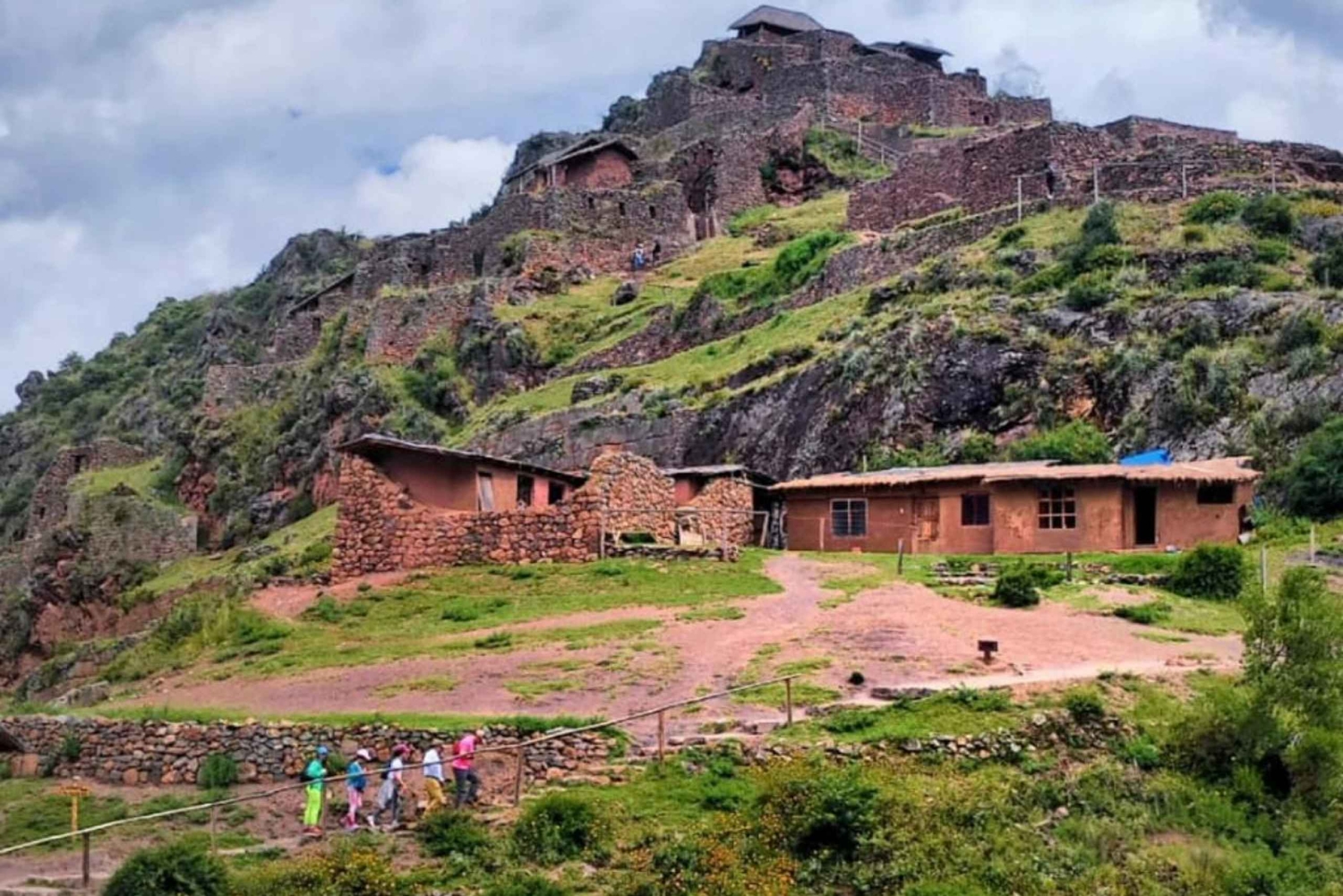 Cusco: Awanacancha – Den heliga dalen Pisac, Moray och Ollanta.