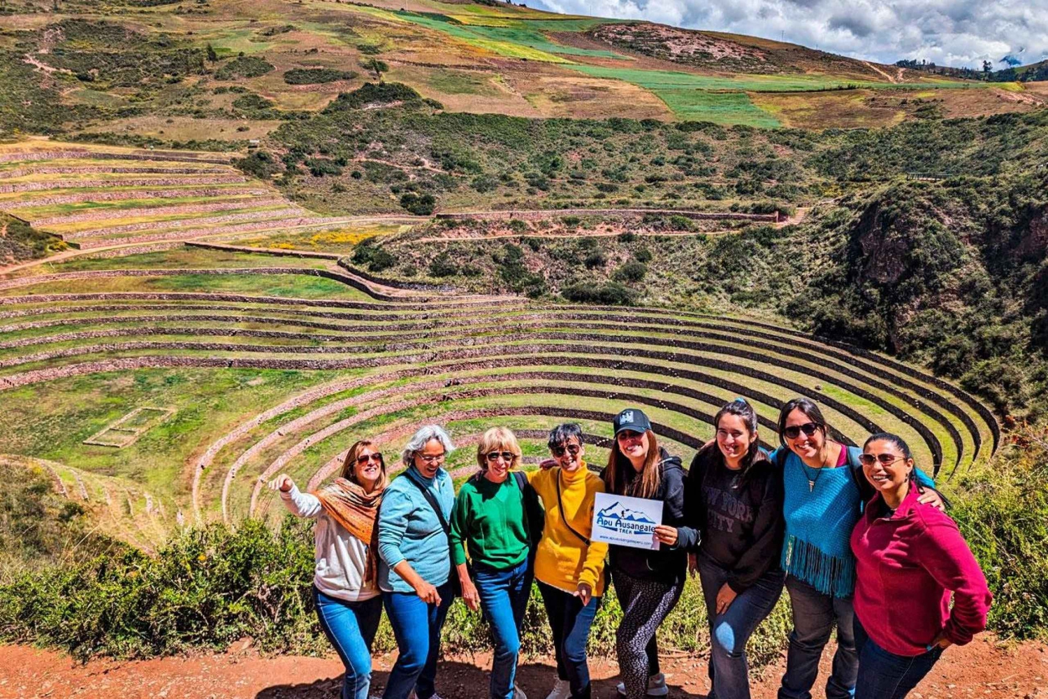 Cusco:Chinchero,Moray y Minas de Sal bajada en Ollantaytambo