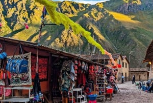 Cusco: Chinchero, Moray ja suolakaivokset, pudotus Ollantaytambossa.