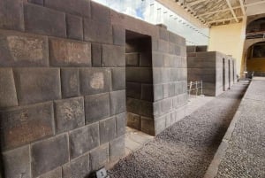 クスコ：市内観光 | 4 つの遺跡を巡る半日ツアー