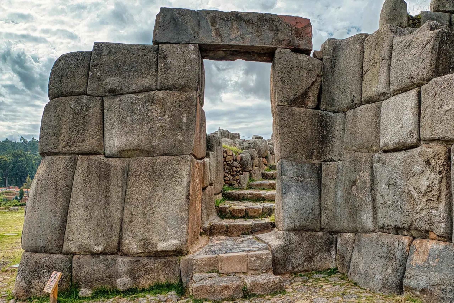 Cusco: City Tour with Qoricancha, Sacsayhuaman, and More