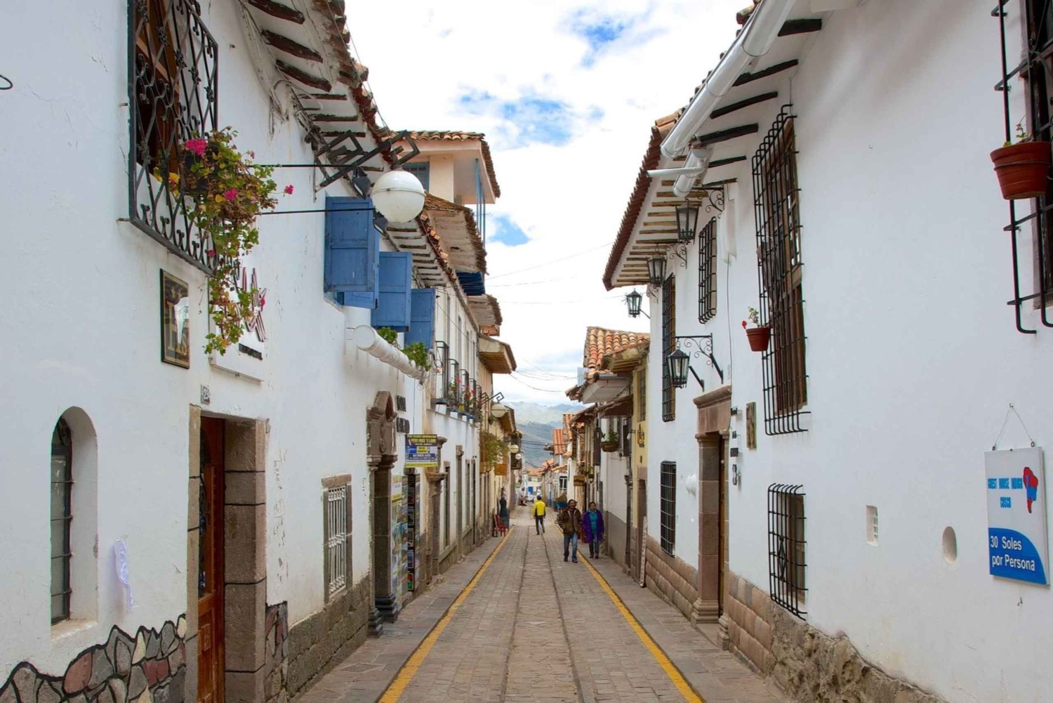 Cusco Cultural walk with a focus on art