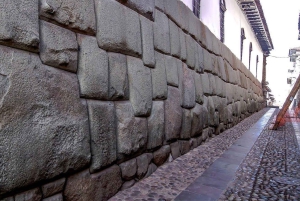 Cusco Cultural walk with a focus on art