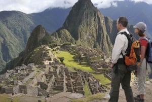 クスコ | クスコの必需品: 4日間3泊 - ホテル ✩✩✩