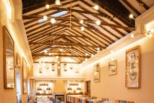 Cusco: Folkloric Andean Show & 3-Course Dinner at Tunupa