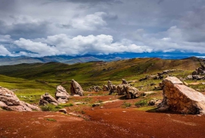 Cusco: Full Day Palcoyoc Mountain + Meals Included
