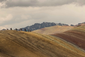 Cusco: Full-Day Private Hike to Palcoyo Rainbow Mountain