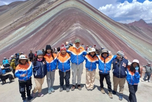 Cusco: Guided Excursion to the 7 Colors Mountain with Breakfast & Lunch