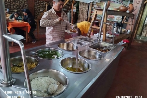 Cusco: Guided Excursion to the 7 Colors Mountain with Breakfast & Lunch