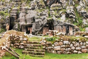 Cusco: caminata guiada al Templo de la Luna y Inkilltambo
