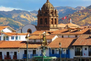 Cusco: Halvdagsutflykt med Sacsayhuaman och Q'enco