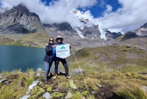 Cusco: Wanderung zu den 7 Lagunen von Ausangate, ganztägig, VIP – Führung auf Portugiesisch