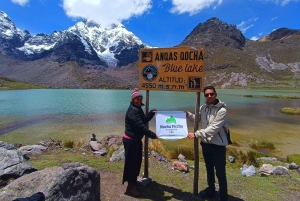 Cusco: Wanderung zu den 7 Lagunen von Ausangate, ganztägig, VIP – Führung auf Portugiesisch