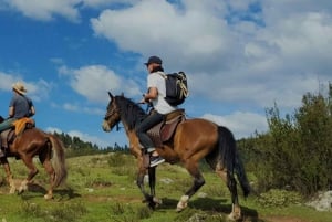 Cusco: Horseback Ride Temple of the Moon and Chacan Mountain