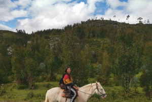 Cusco: Horseback Riding Tour to Inca Temples and Viewpoints