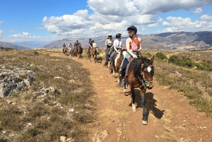 Cusco: Horseback Riding Tour to Inca Temples and Viewpoints