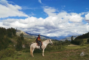 Cusco: Horseback Riding Tour to Inca Temples and Viewpoints