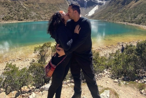 Cusco: avventura al lago Humantay con colazione e pranzo a buffet