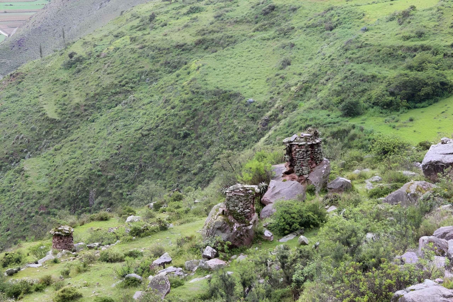 Cusco: Intipunku Hike Tour & Overnight Stay in Eco-Domes