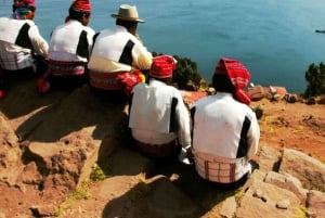 Cusco: Titicacasjön, Uros och Taquileöarna 2-dagars tur