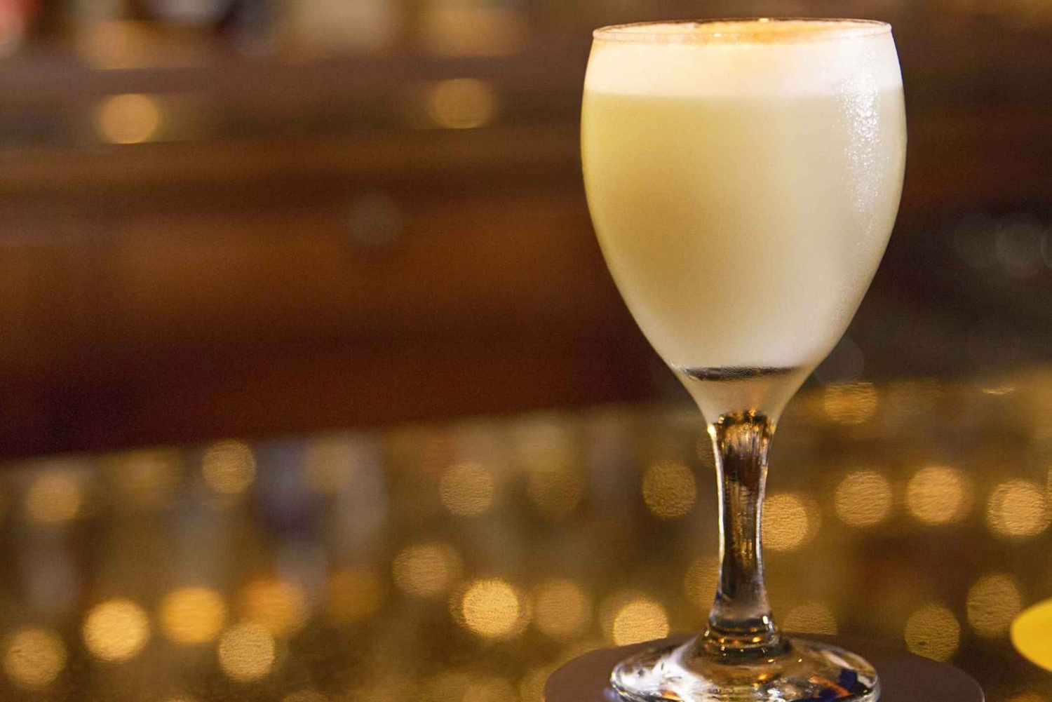 Cusco: Legends and History Night Tour with Pisco Sour